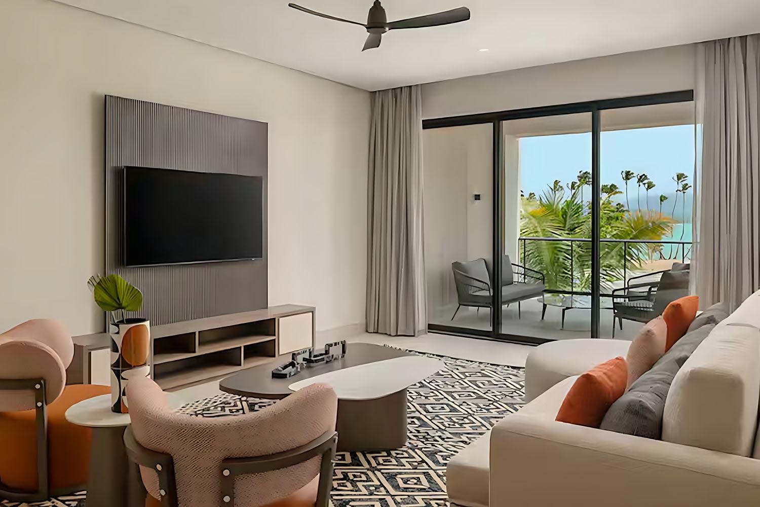 Club Azure Deluxe 2 Bdrm Ste- Kg- 2 Qn LuxuriaVacations