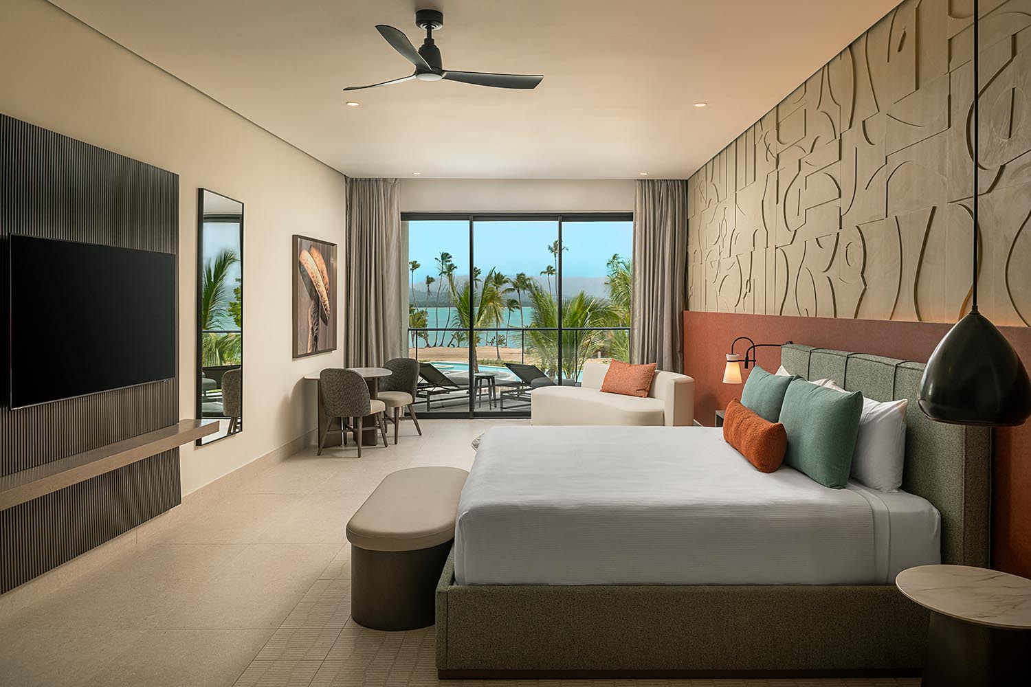Club Azure Ocean Deluxe 1 Bdrm Ste- Kg LuxuriaVacations