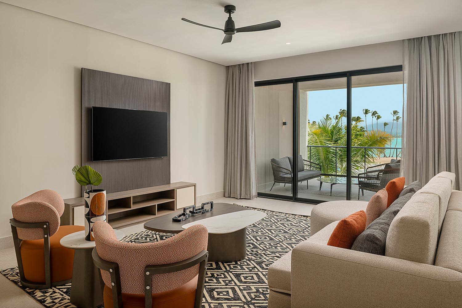 Club Azure Ocean Deluxe 1 Bdrm Ste- Kg LuxuriaVacations