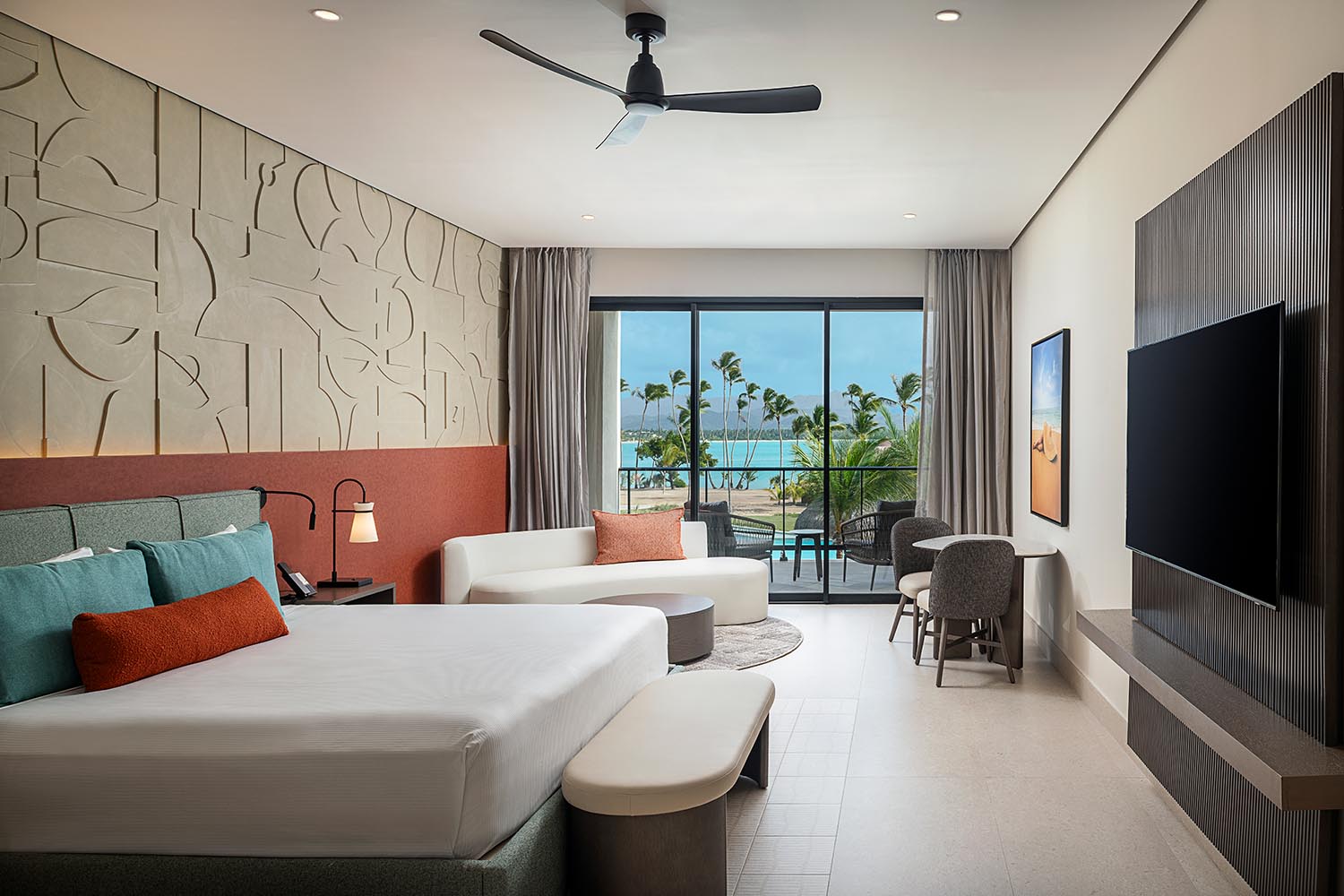 Club Azure Ocean Vw 1 Bdr Suite - King LuxuriaVacations