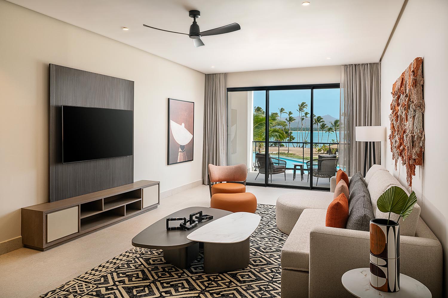 Club Azure Ocean Vw 1 Bdr Suite - King LuxuriaVacations