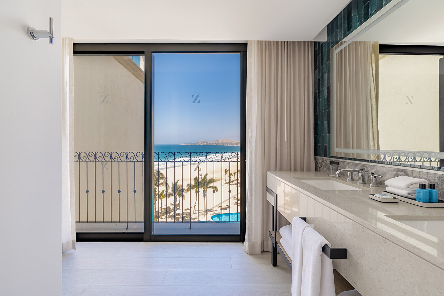 Club Deluxe Master Penthouse Suite LuxuriaVacations
