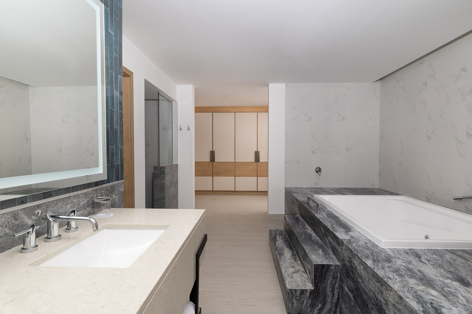 Club Deluxe Penthouse Suite LuxuriaVacations