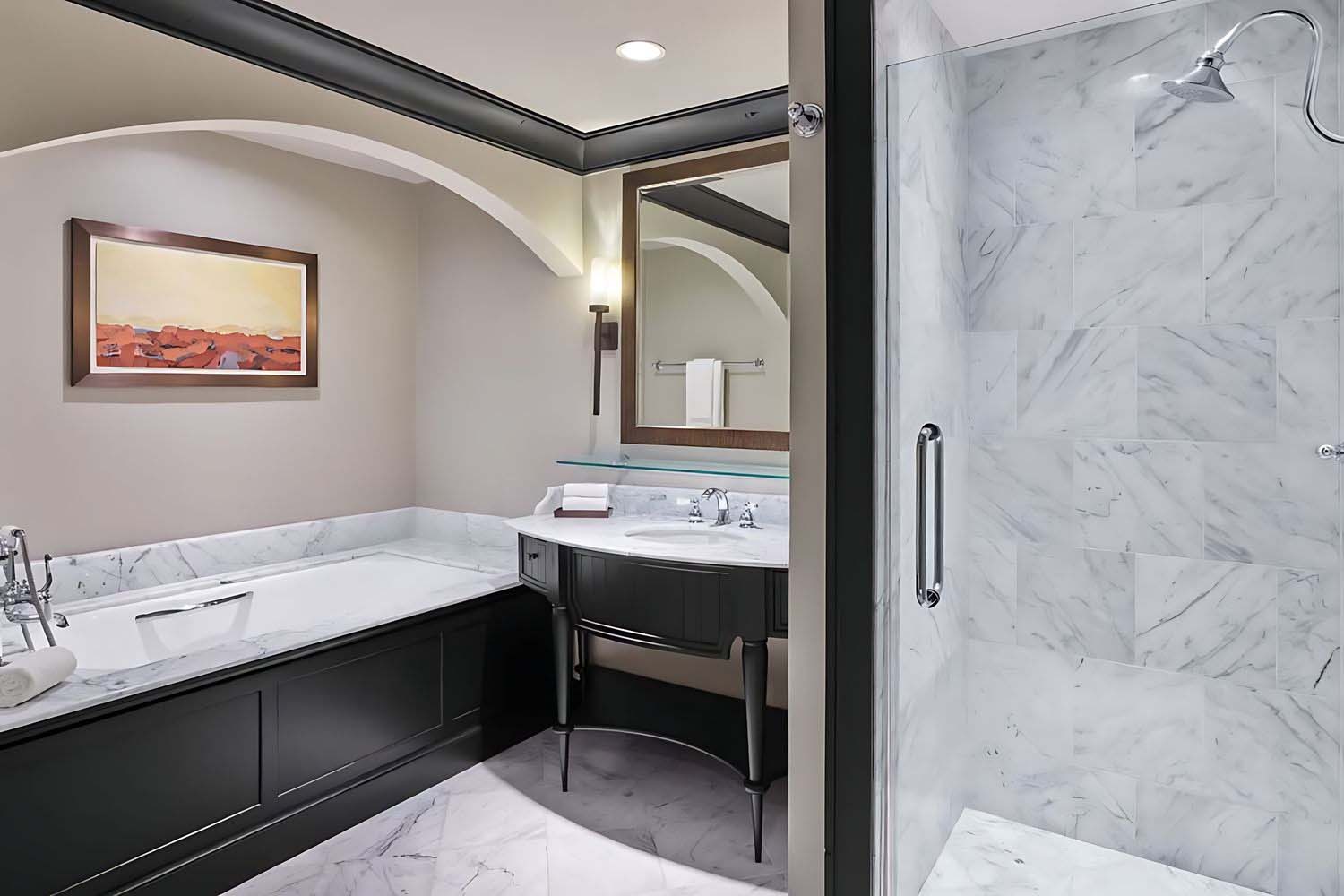 Club Level Two Queen, Club level, Guest room, 2 Queen LuxuriaVacations