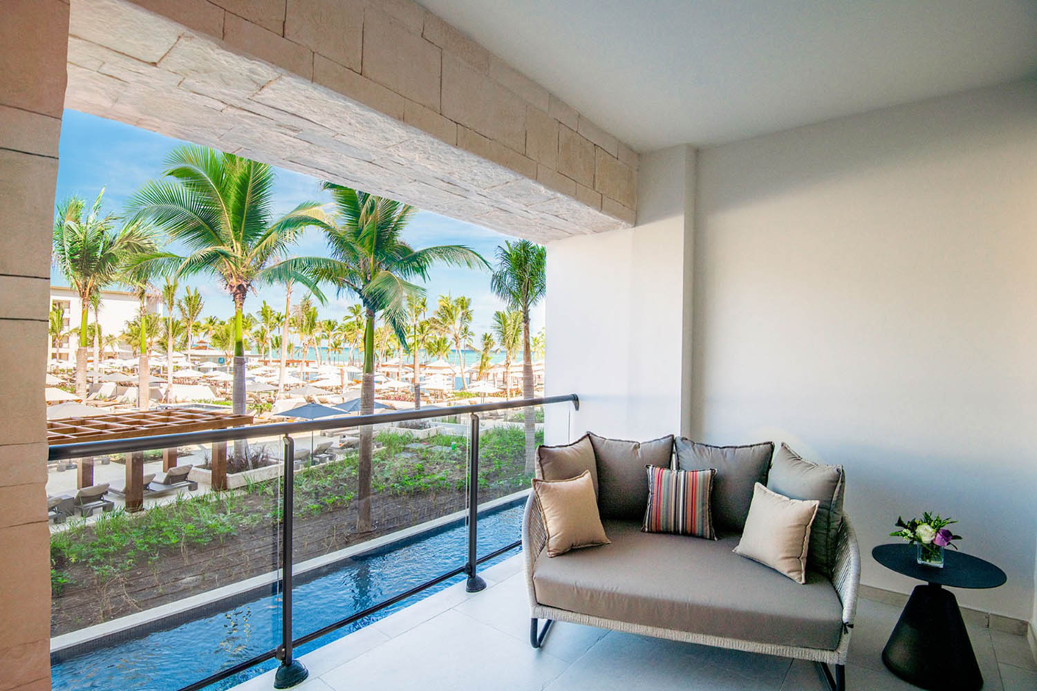 Club Ocean View Junior Suite Double LuxuriaVacations