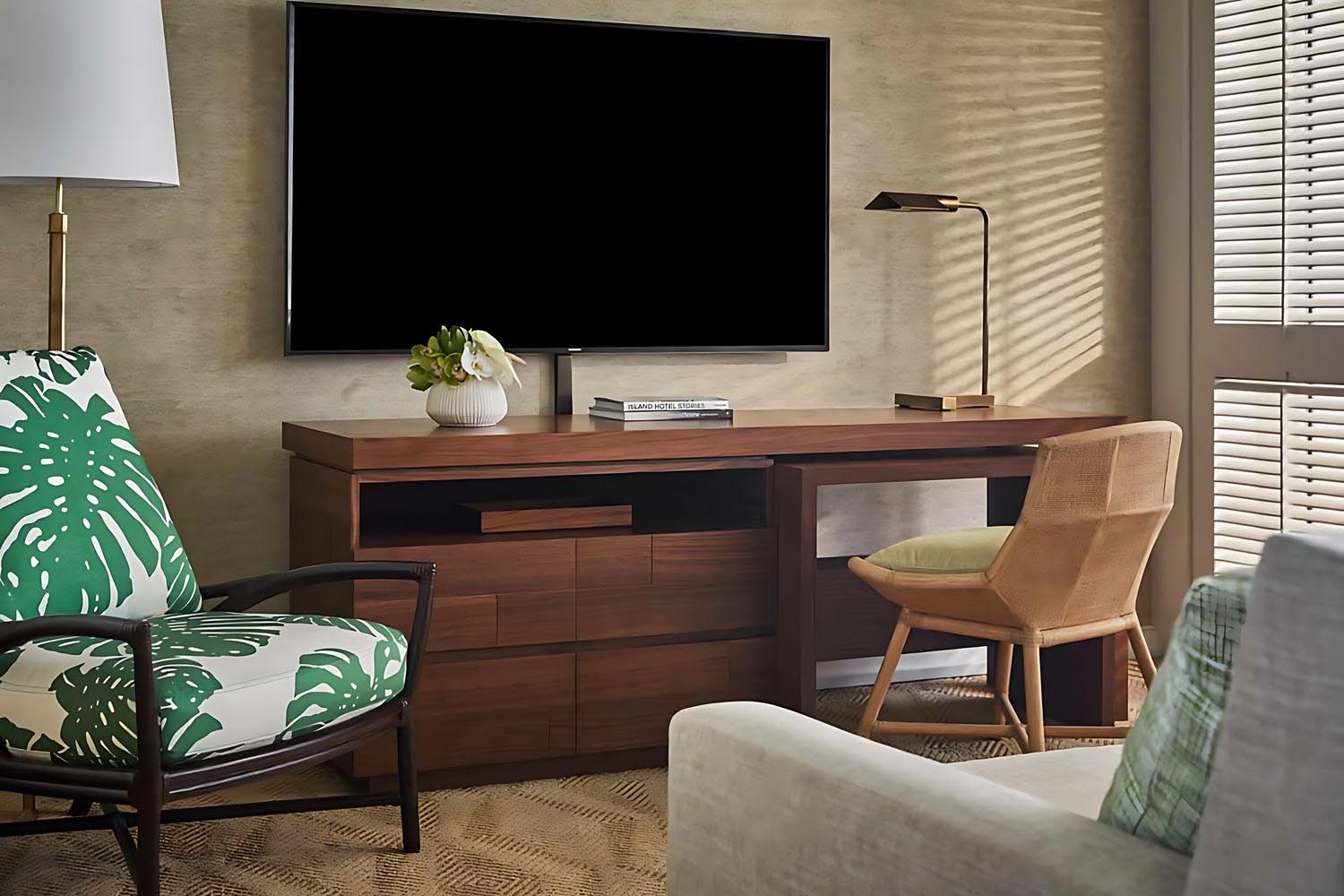 Club Resort Room LuxuriaVacations