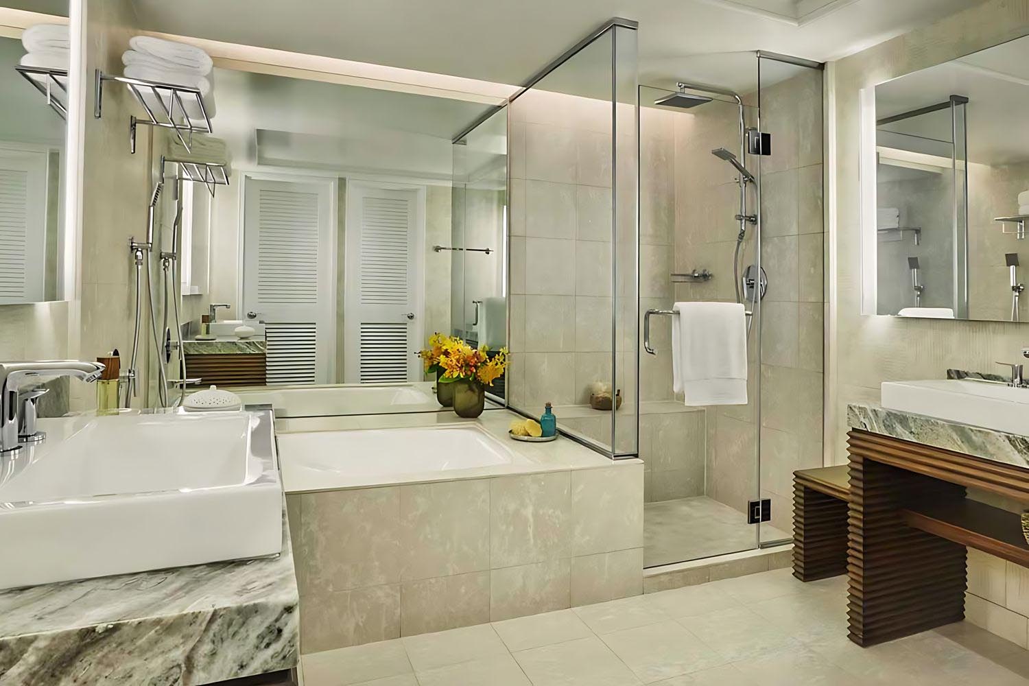 Club Resort Room LuxuriaVacations