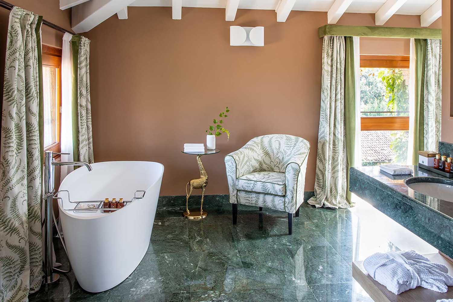 Contadi Deluxe Suite LuxuriaVacations