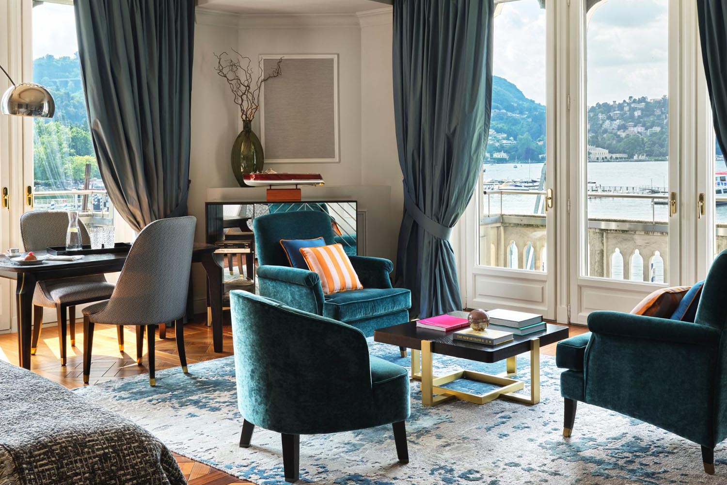 Corner Junior Suite LuxuriaVacations