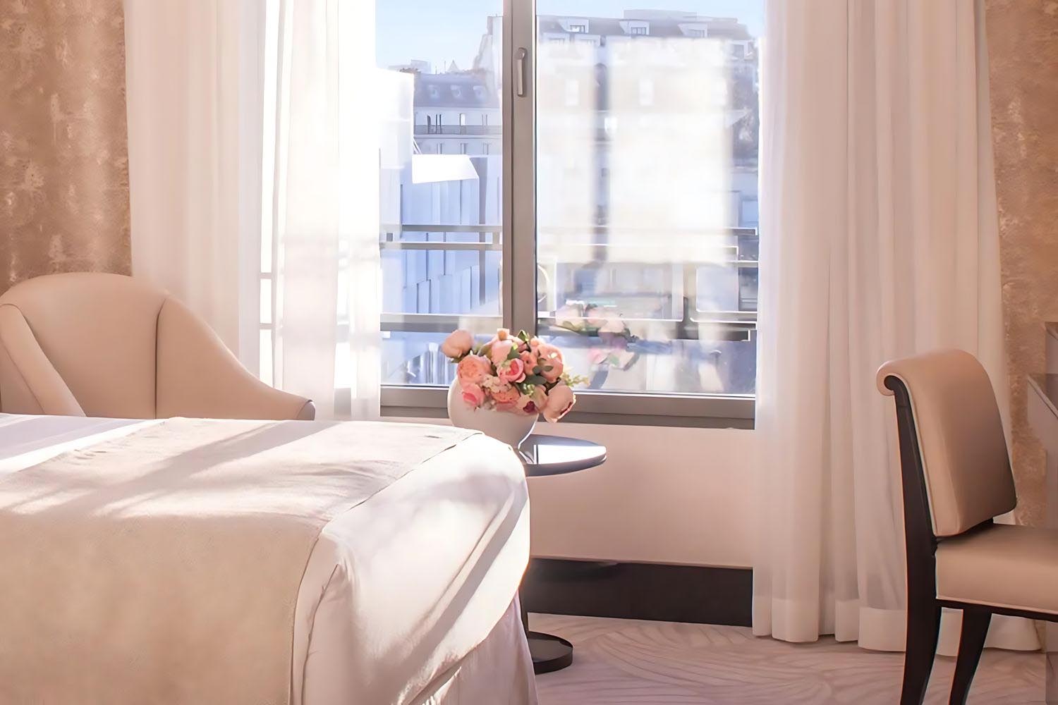 Deluxe Double Double Room LuxuriaVacations