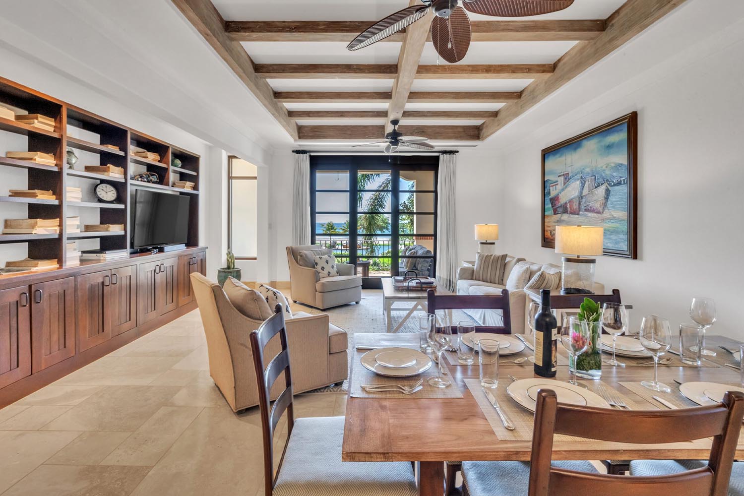 Deluxe Friends & Family Suites LuxuriaVacations