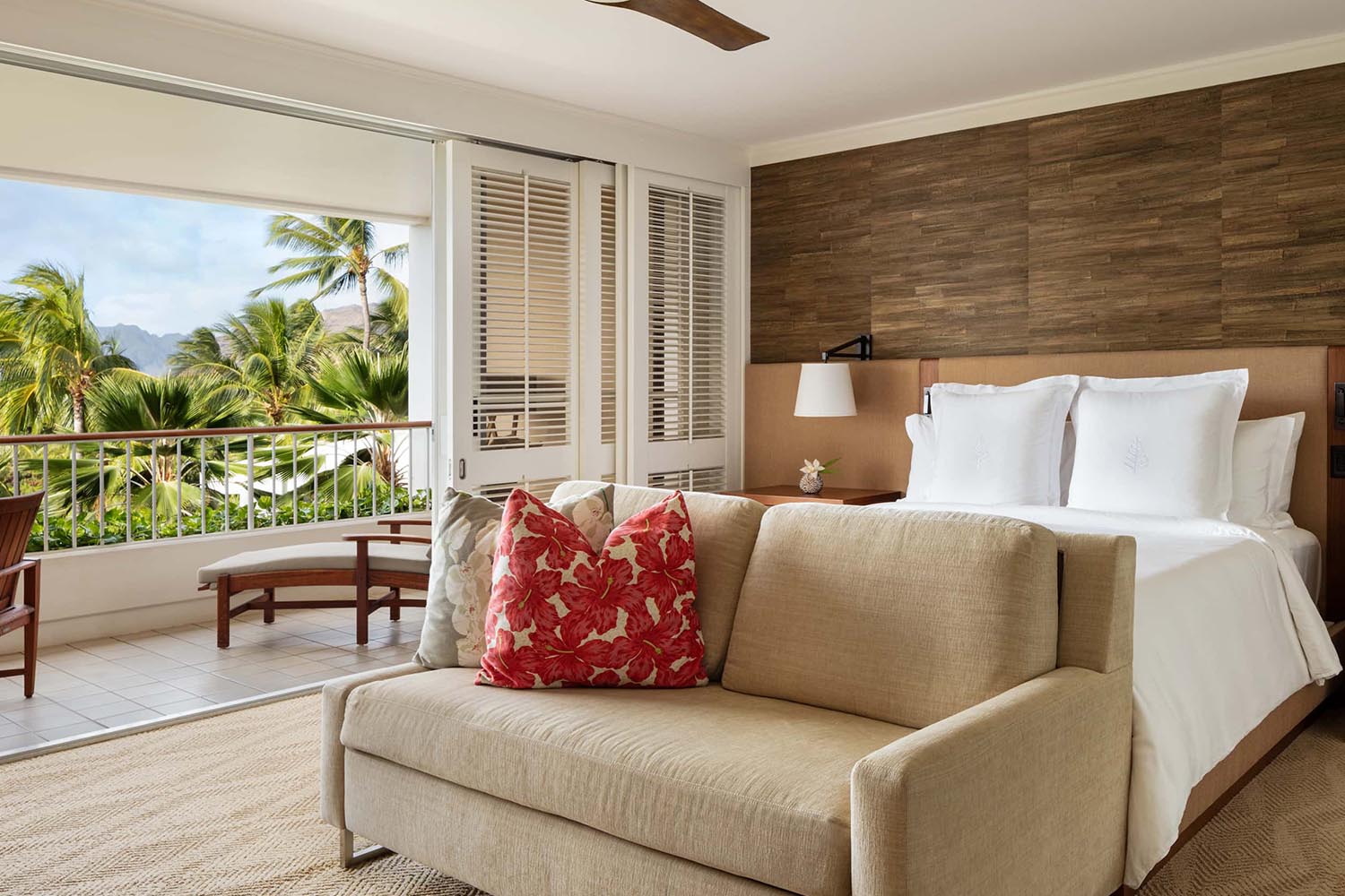 Deluxe Garden View LuxuriaVacations