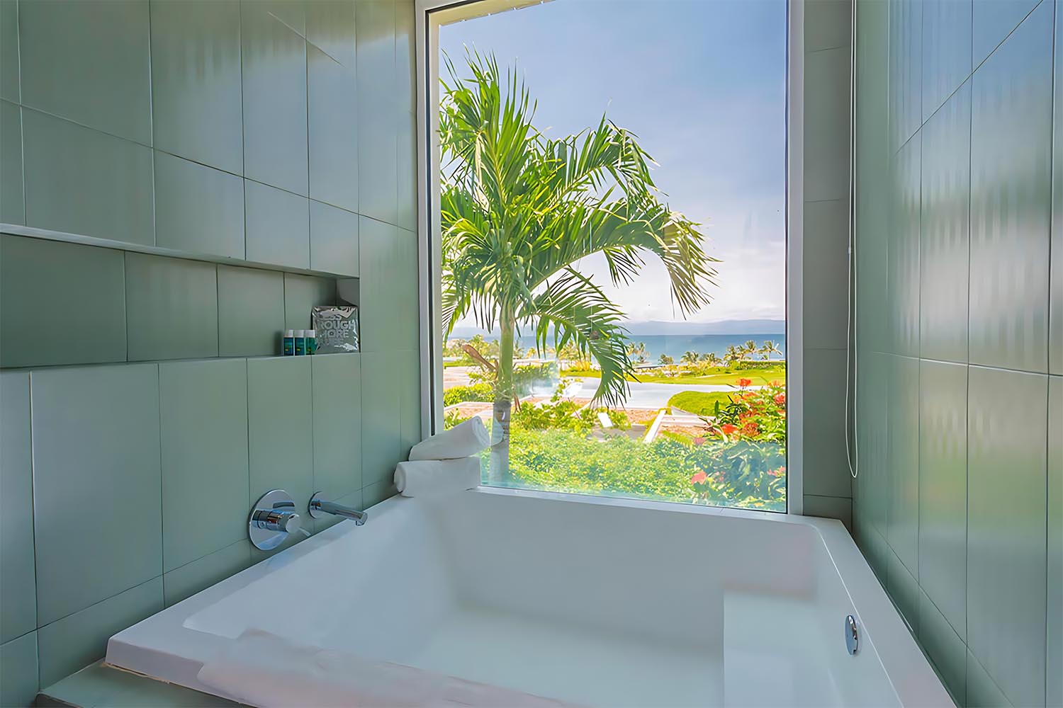 Deluxe Guest room, 1 King, Resort view LuxuriaVacations