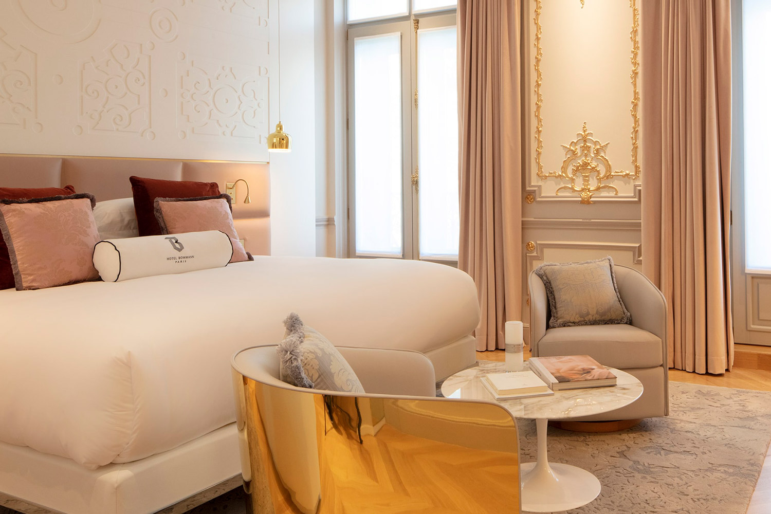 Deluxe Haussmann LuxuriaVacations