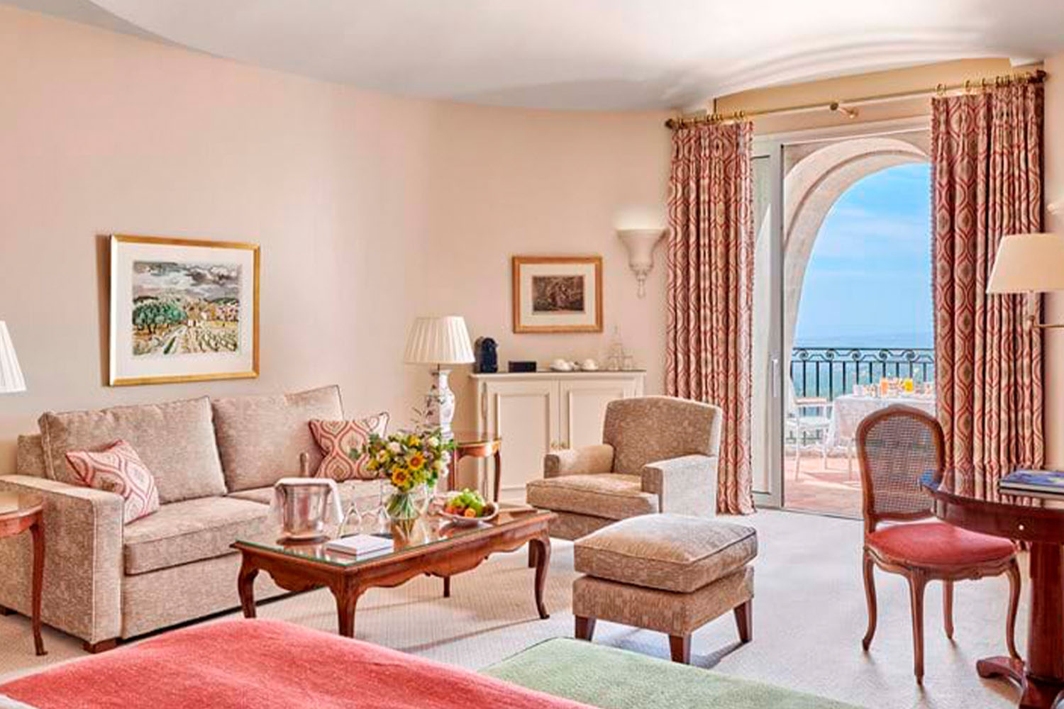 Deluxe Junior Suite LuxuriaVacations