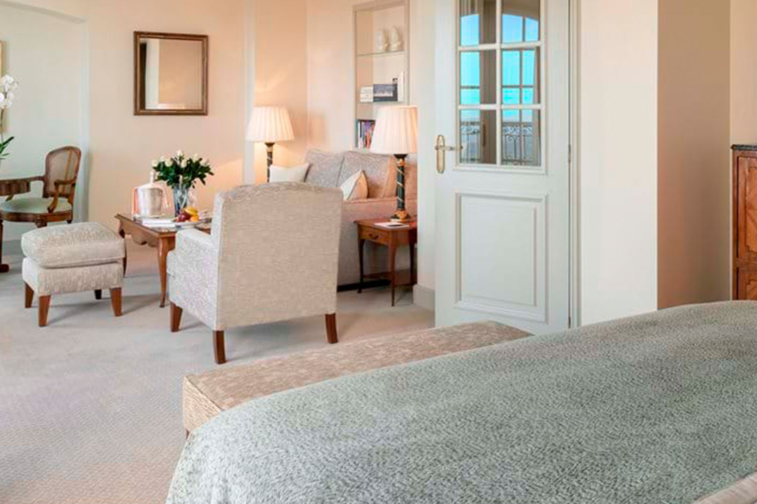 Deluxe Junior Suite LuxuriaVacations
