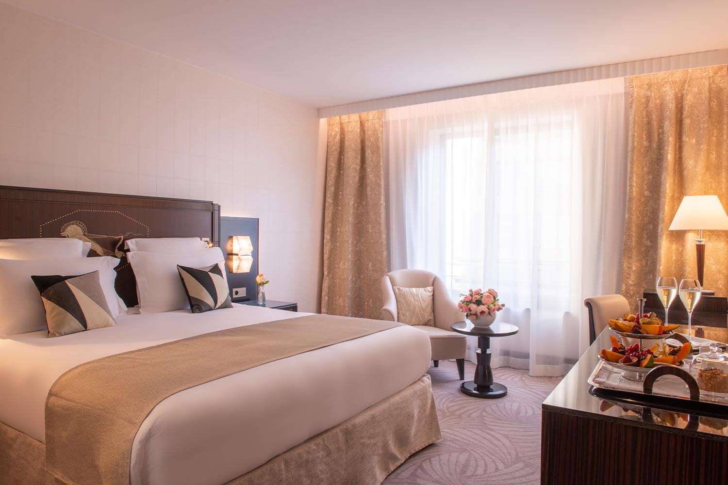 Deluxe King Room with Garden View LuxuriaVacations