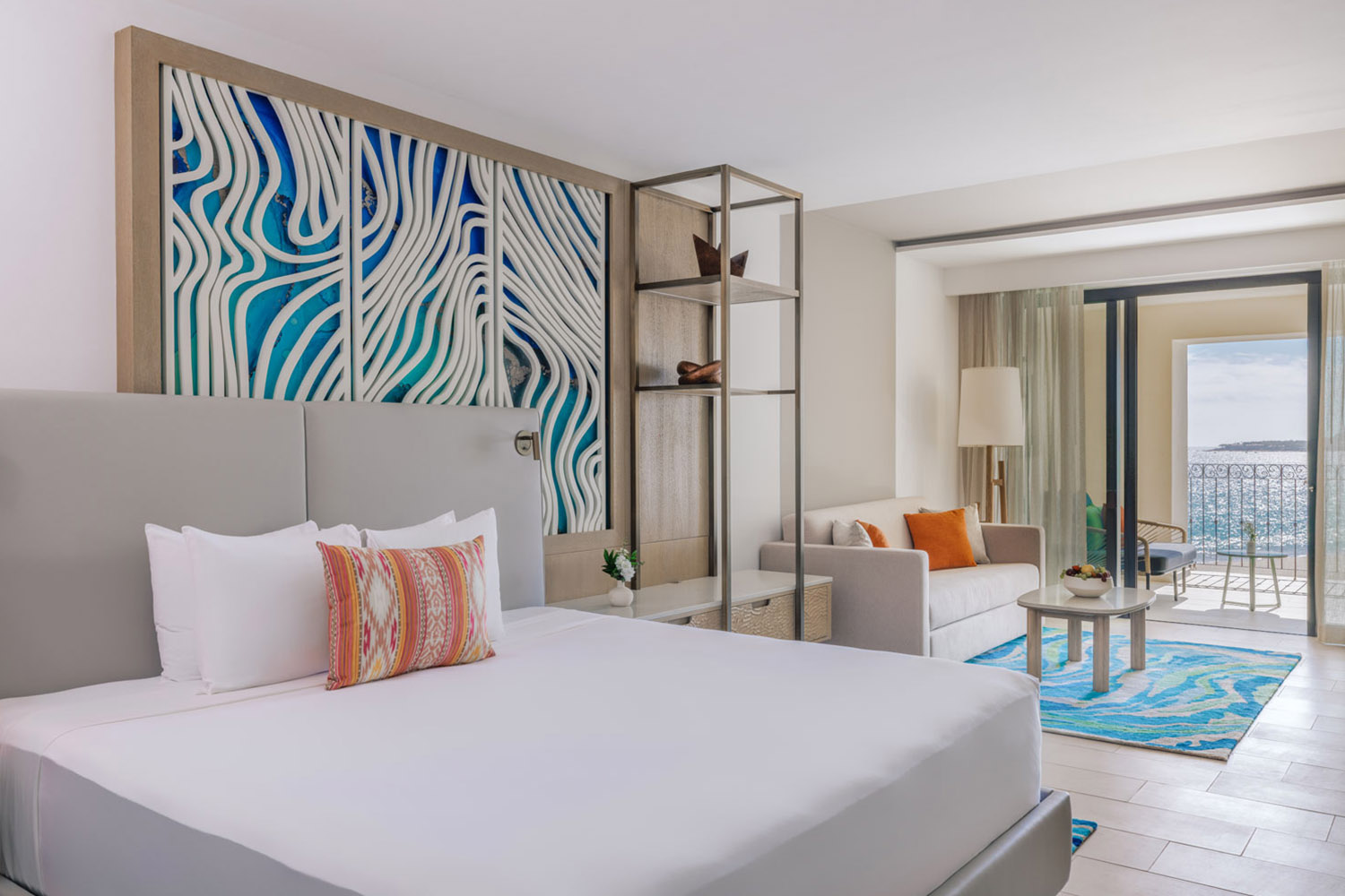 Deluxe Ocean Front King LuxuriaVacations