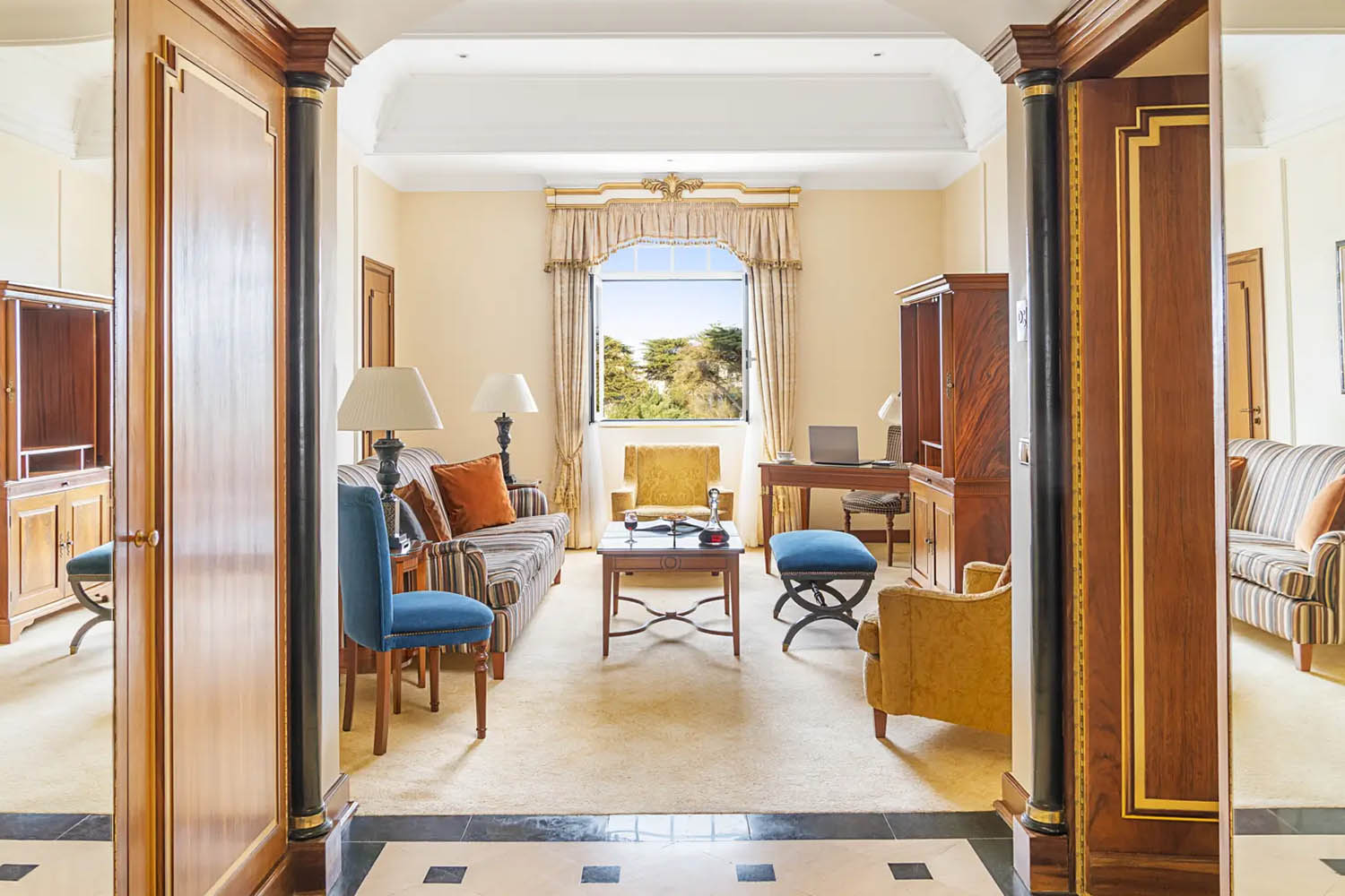 Deluxe Palácio Suite LuxuriaVacations