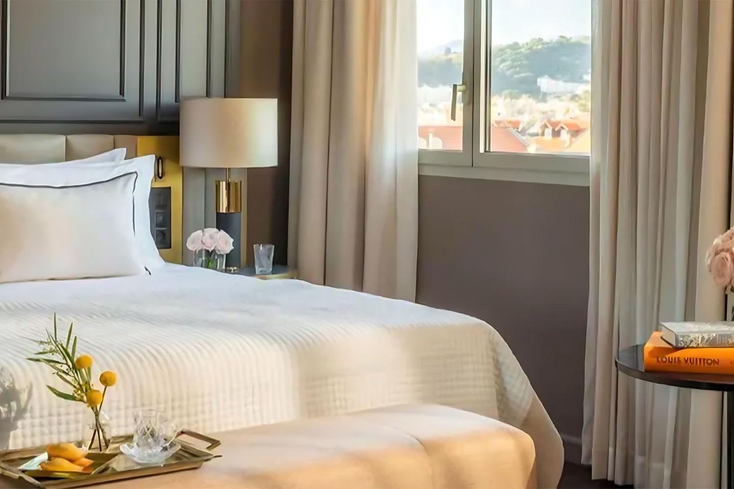 Deluxe Room LuxuriaVacations