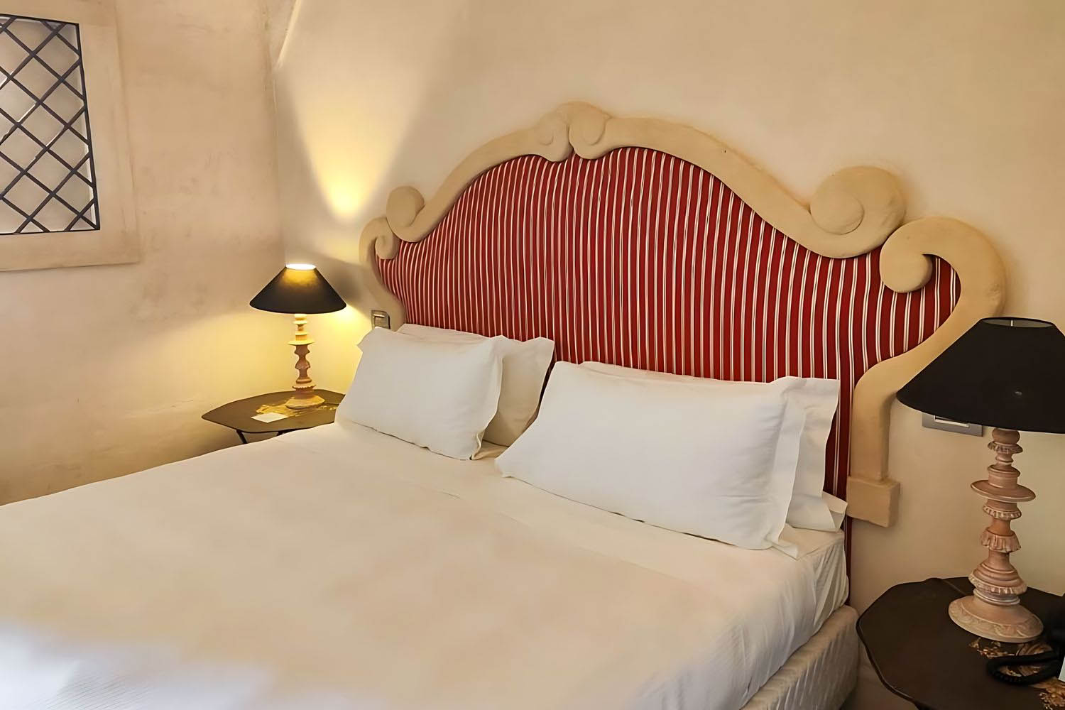Deluxe Room LuxuriaVacations