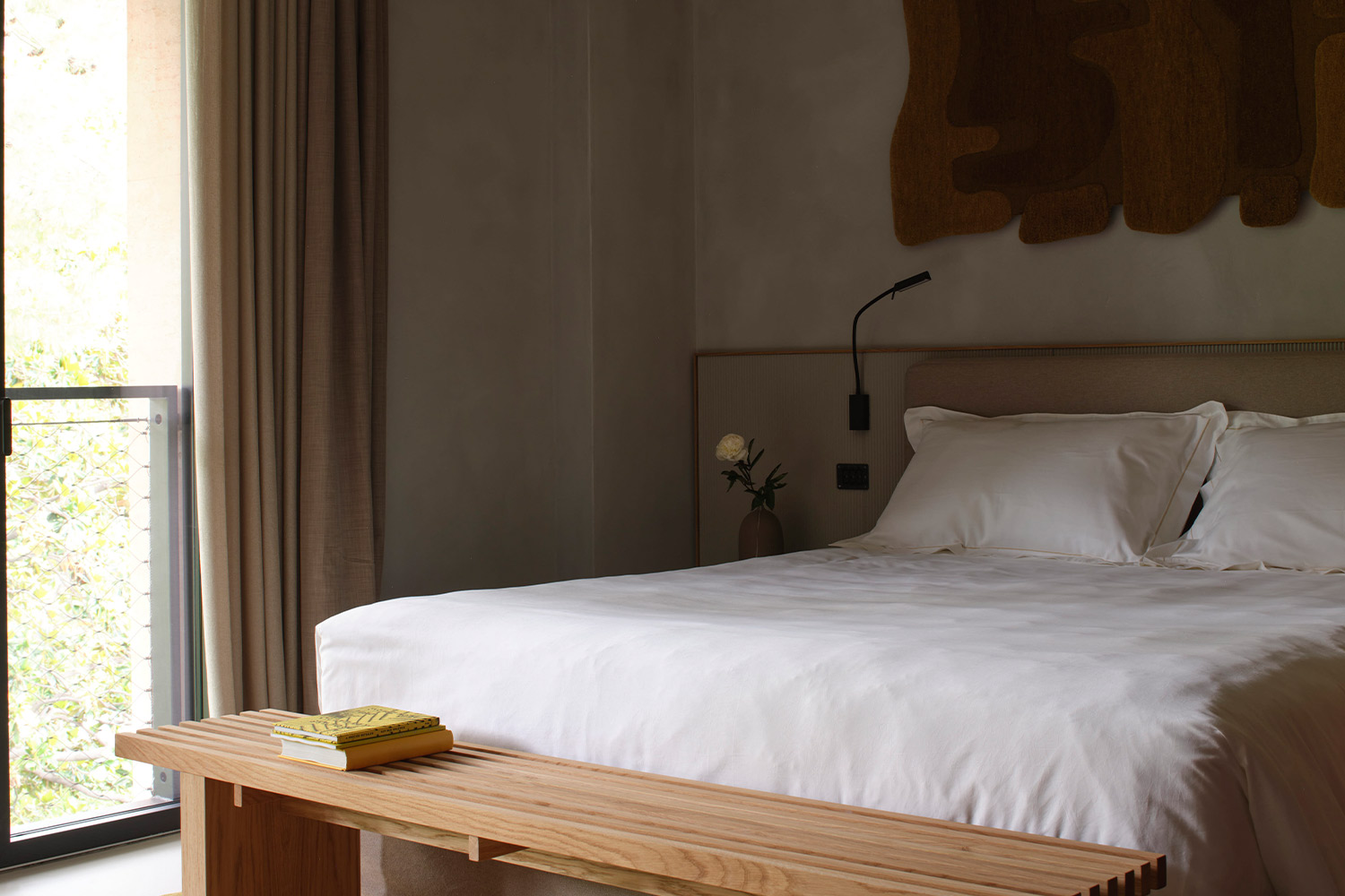 Deluxe Room LuxuriaVacations