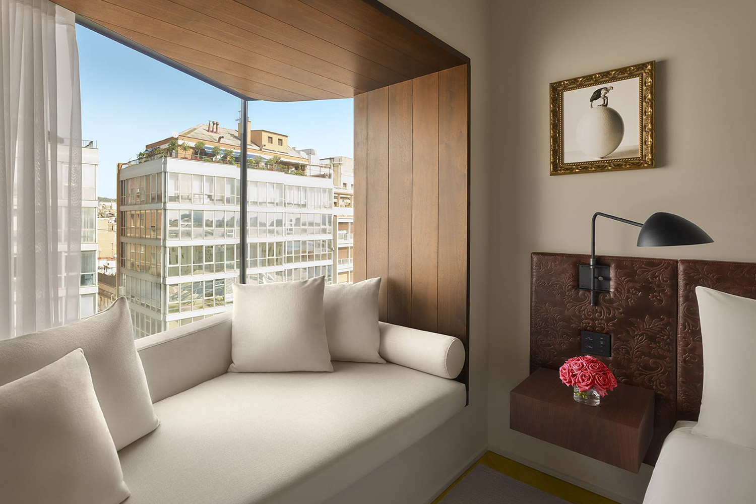 Deluxe Room LuxuriaVacations