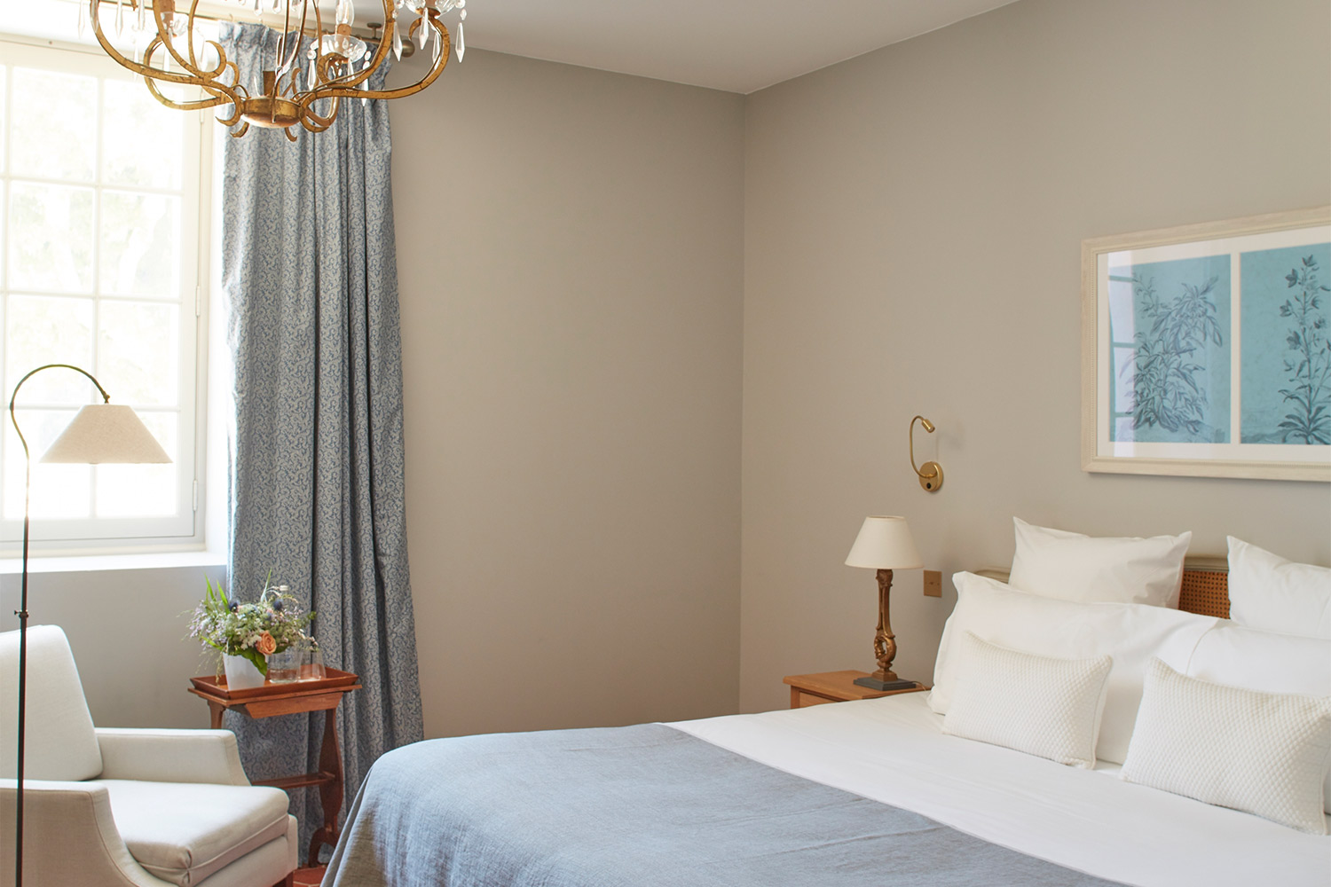 Deluxe Rooms LuxuriaVacations