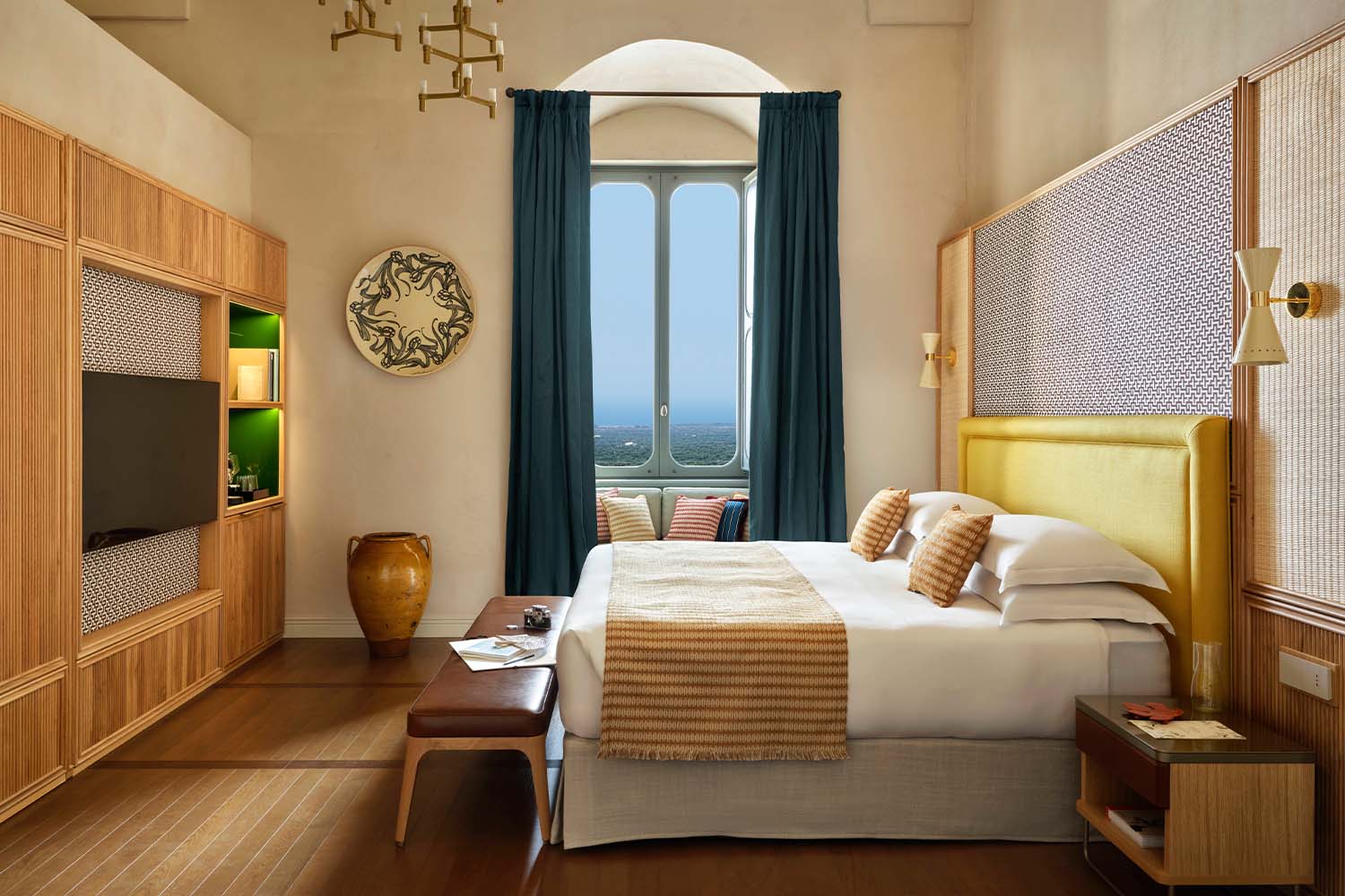 Deluxe Sea View LuxuriaVacations