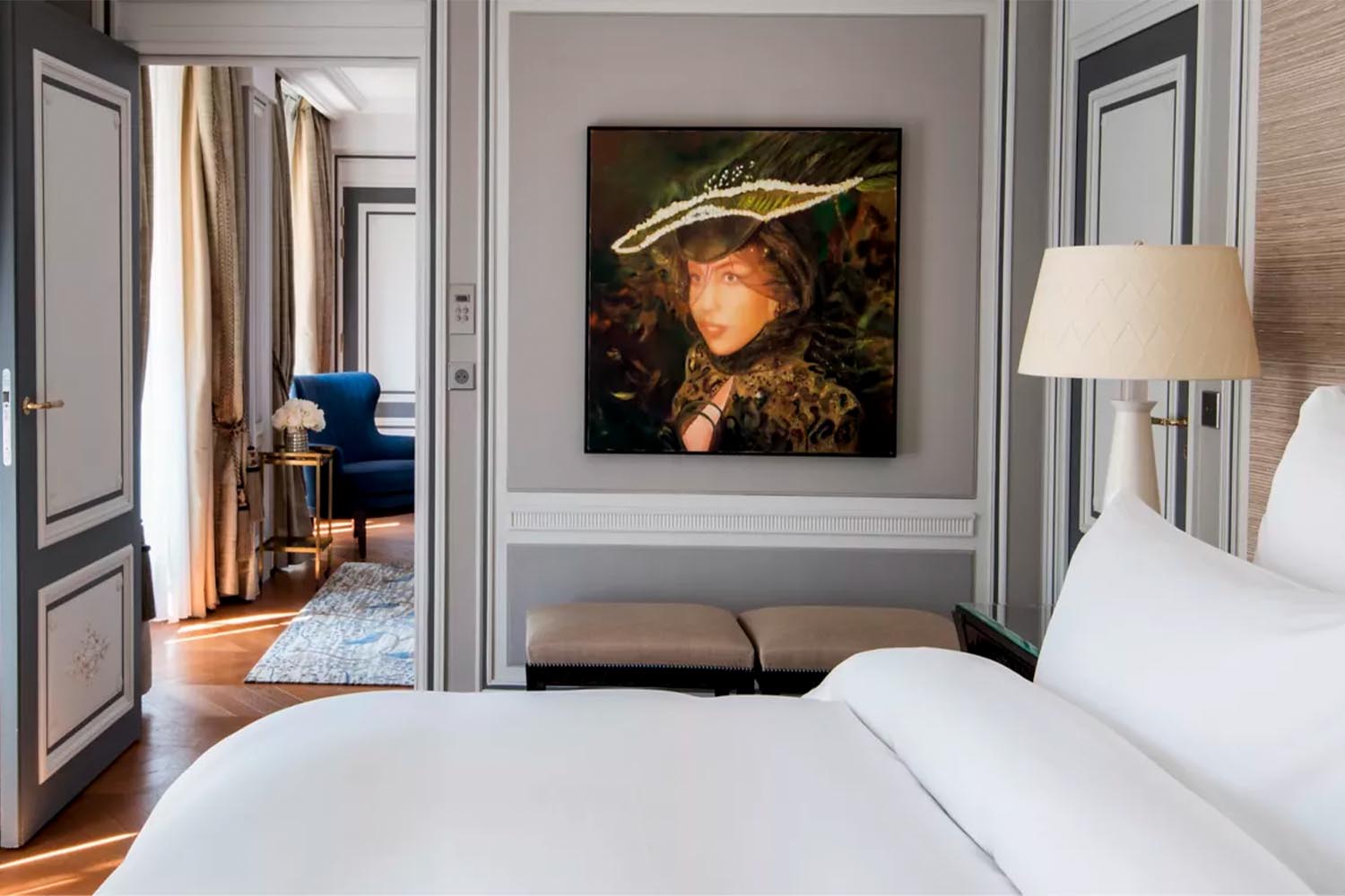 Deluxe Suite LuxuriaVacations