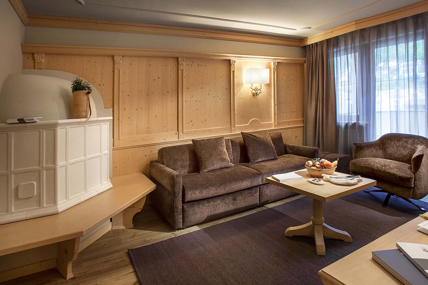 Deluxe Suite LuxuriaVacations