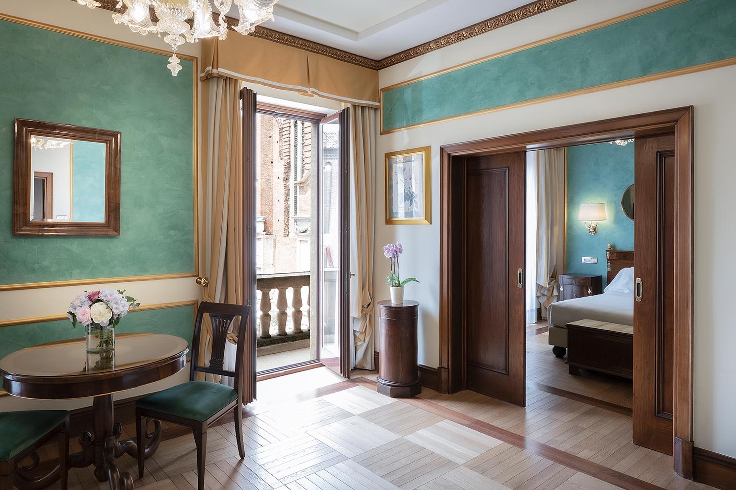 Deluxe Suite Maria Callas LuxuriaVacations