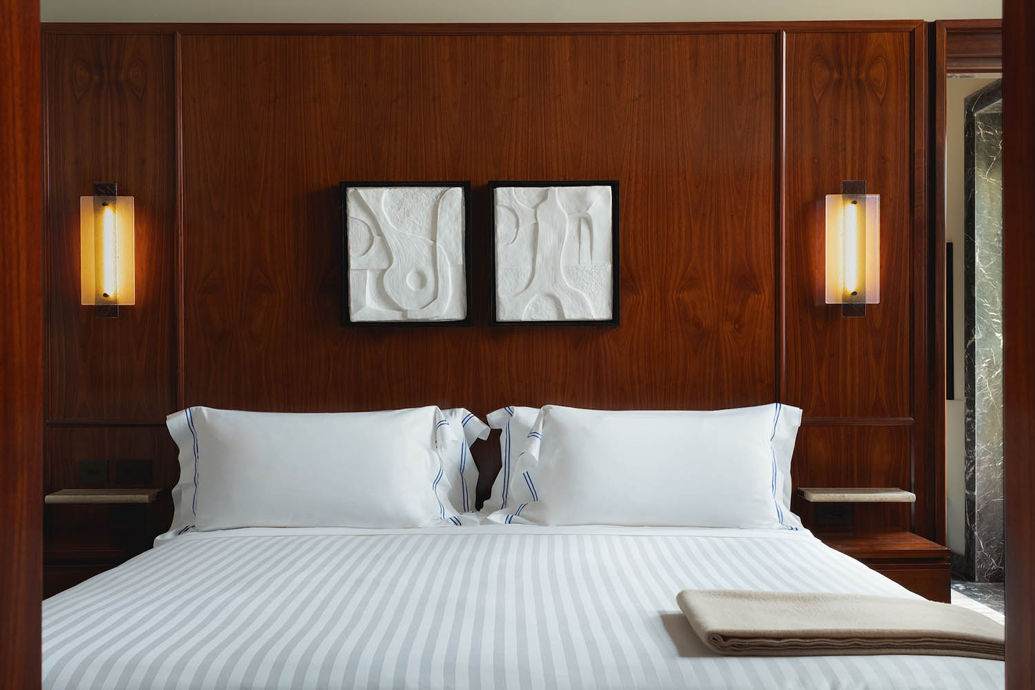 Deluxe Two-Bedroom Apartment with Terrace LuxuriaVacations