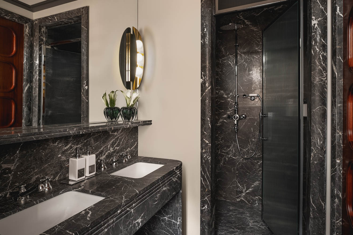 Deluxe Two-Bedroom Apartment with Terrace LuxuriaVacations