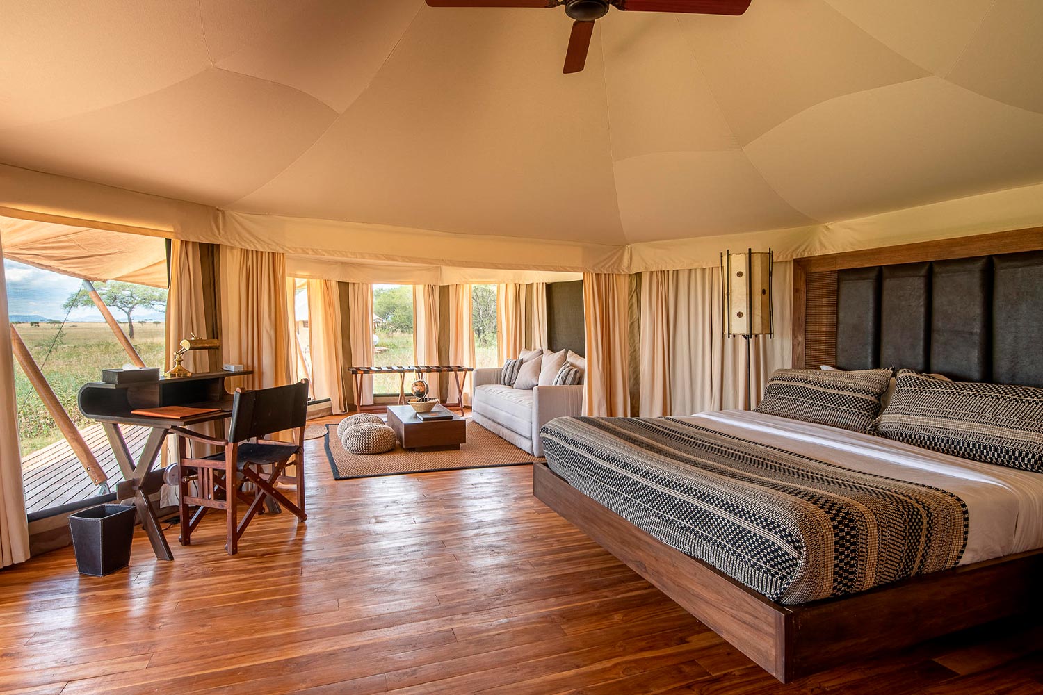 Double Suite with King-size Bed LuxuriaVacations