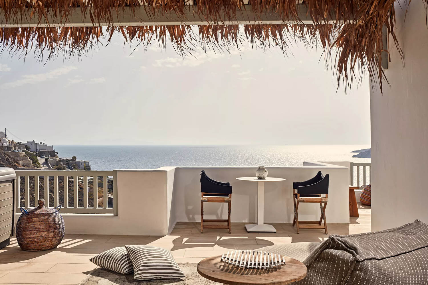ELEGANT SUITE with Outdoor Jacuzzi Sea View LuxuriaVacations