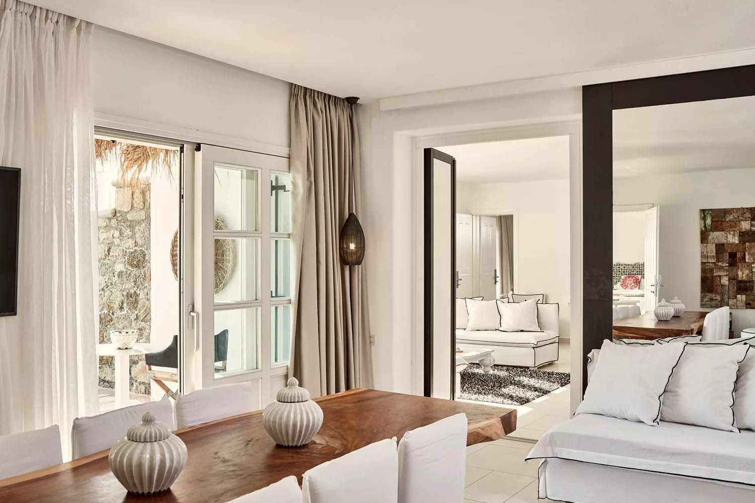 ELEGANT VILLA: 2-Bedroom Villa with Private Pool LuxuriaVacations