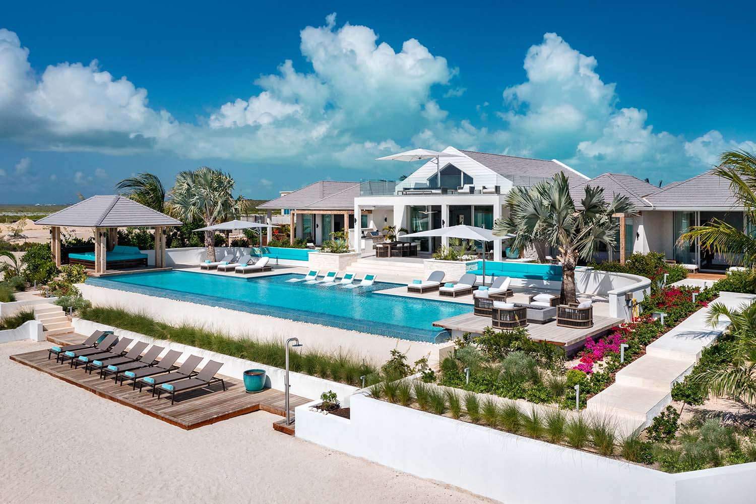 Emerald Bay LuxuriaVacations