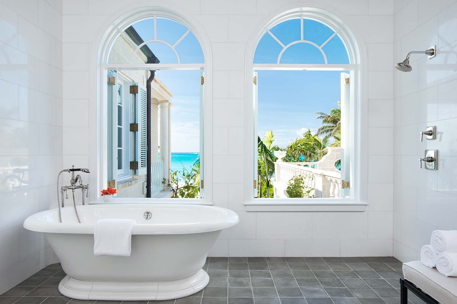 Emerald Bay LuxuriaVacations