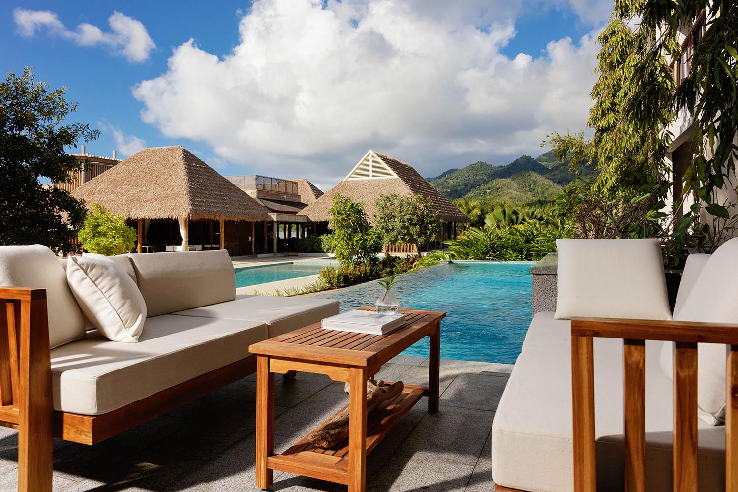 Emerald Pool Suite One Bed LuxuriaVacations