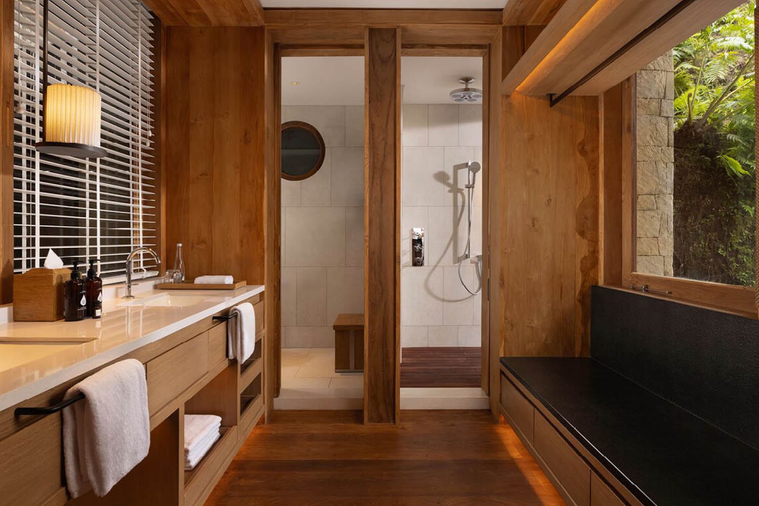 Estate Suite LuxuriaVacations