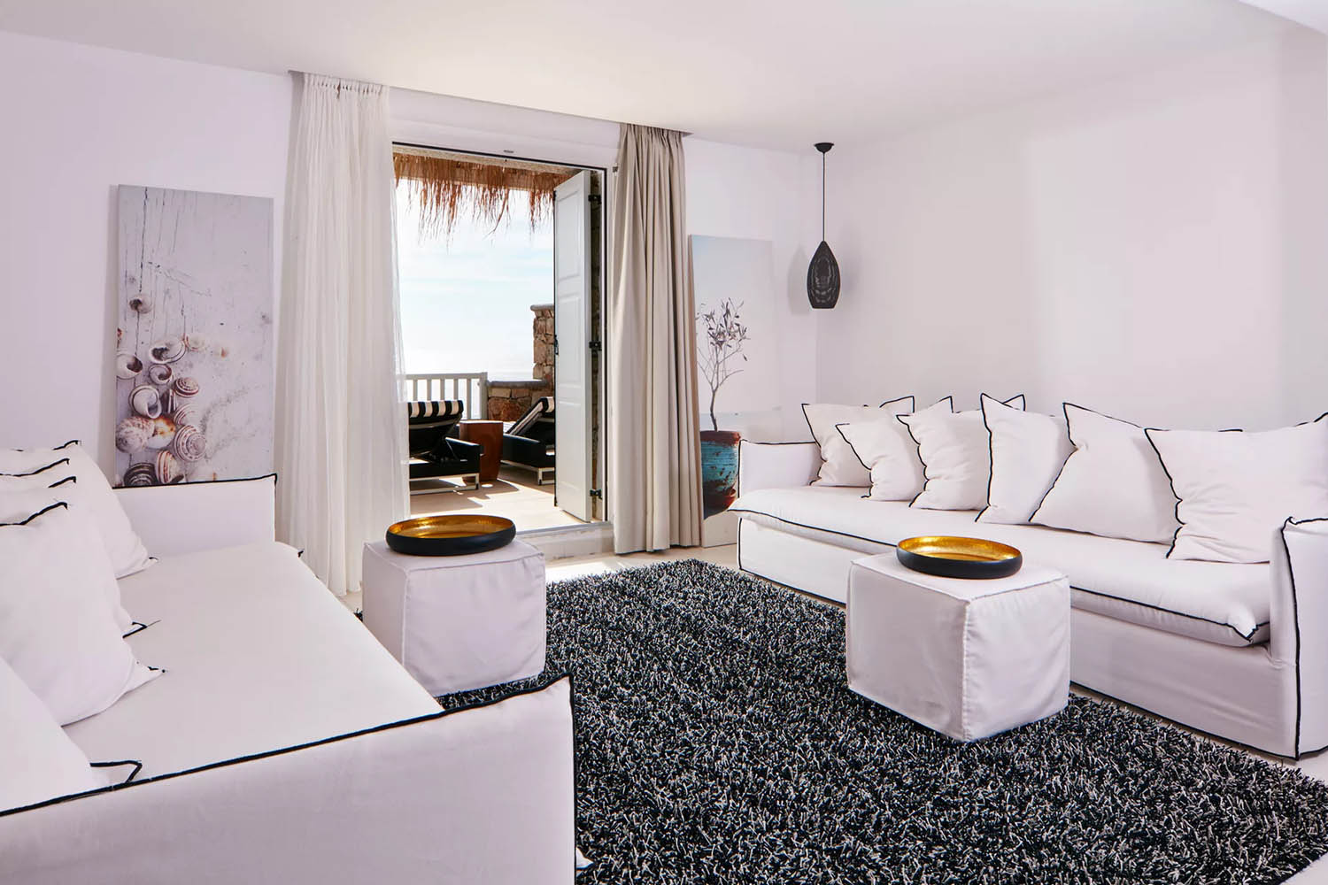 EXCLUSIVE Side Sea View Guestroom LuxuriaVacations