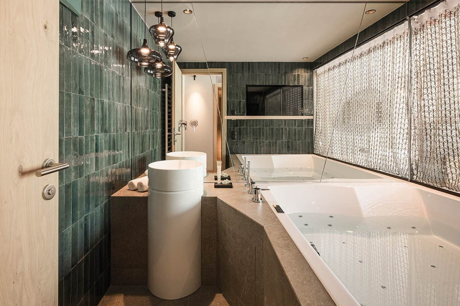 Exclusive Spa Suite LuxuriaVacations