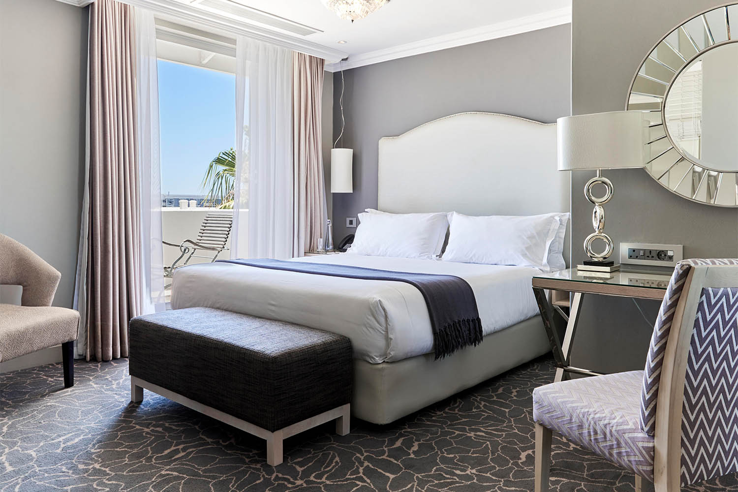 Executive Suite LuxuriaVacations