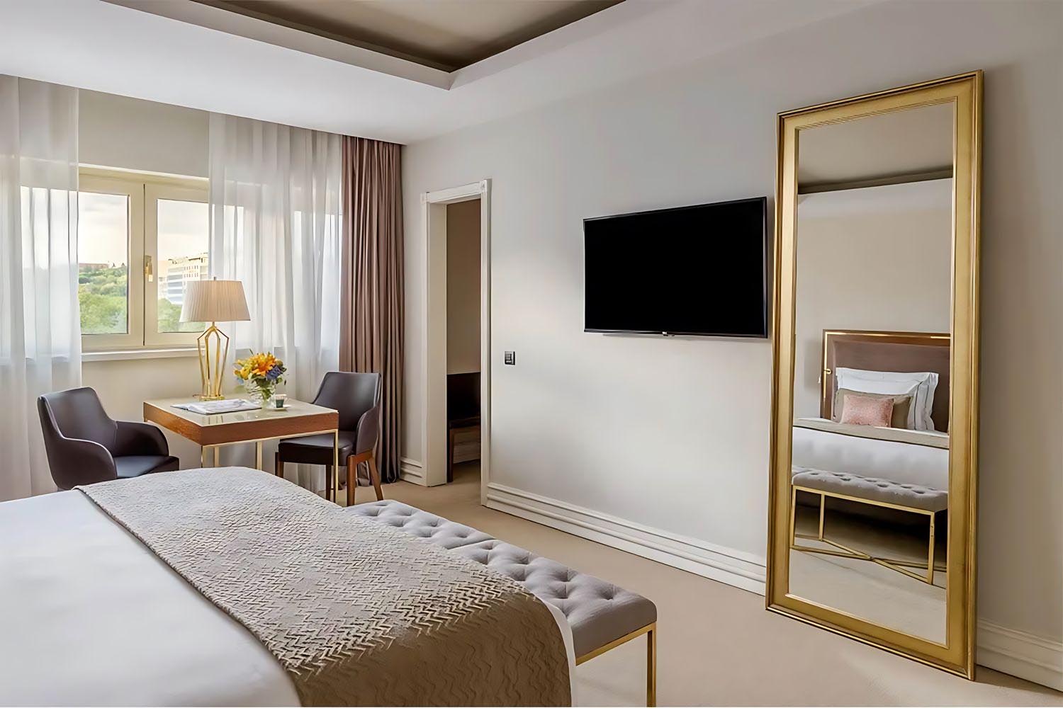 Executive Suite LuxuriaVacations