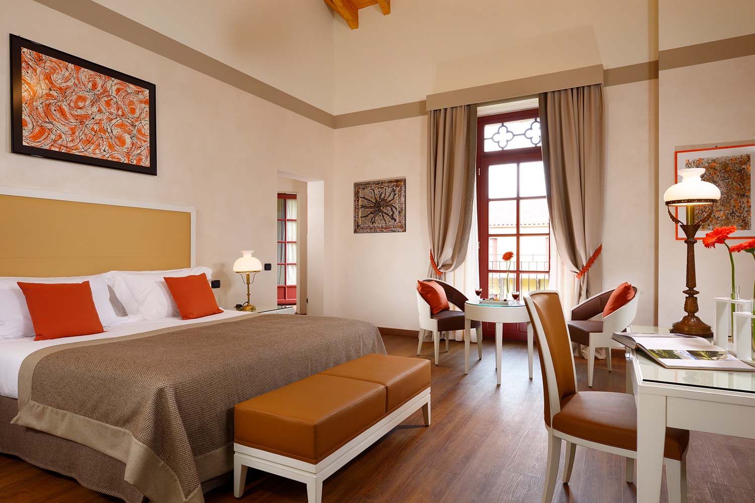 Executive Suite LuxuriaVacations