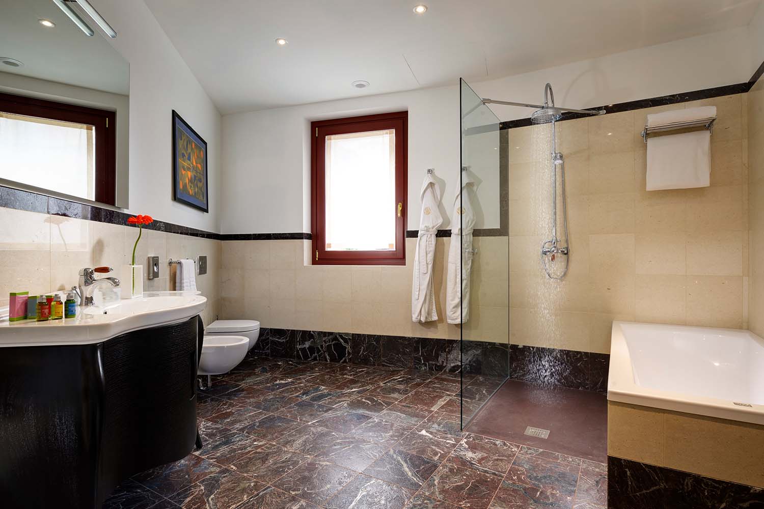 Executive Suite LuxuriaVacations