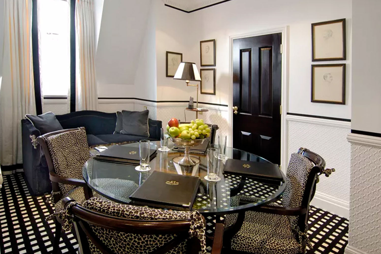 Executive Suites LuxuriaVacations