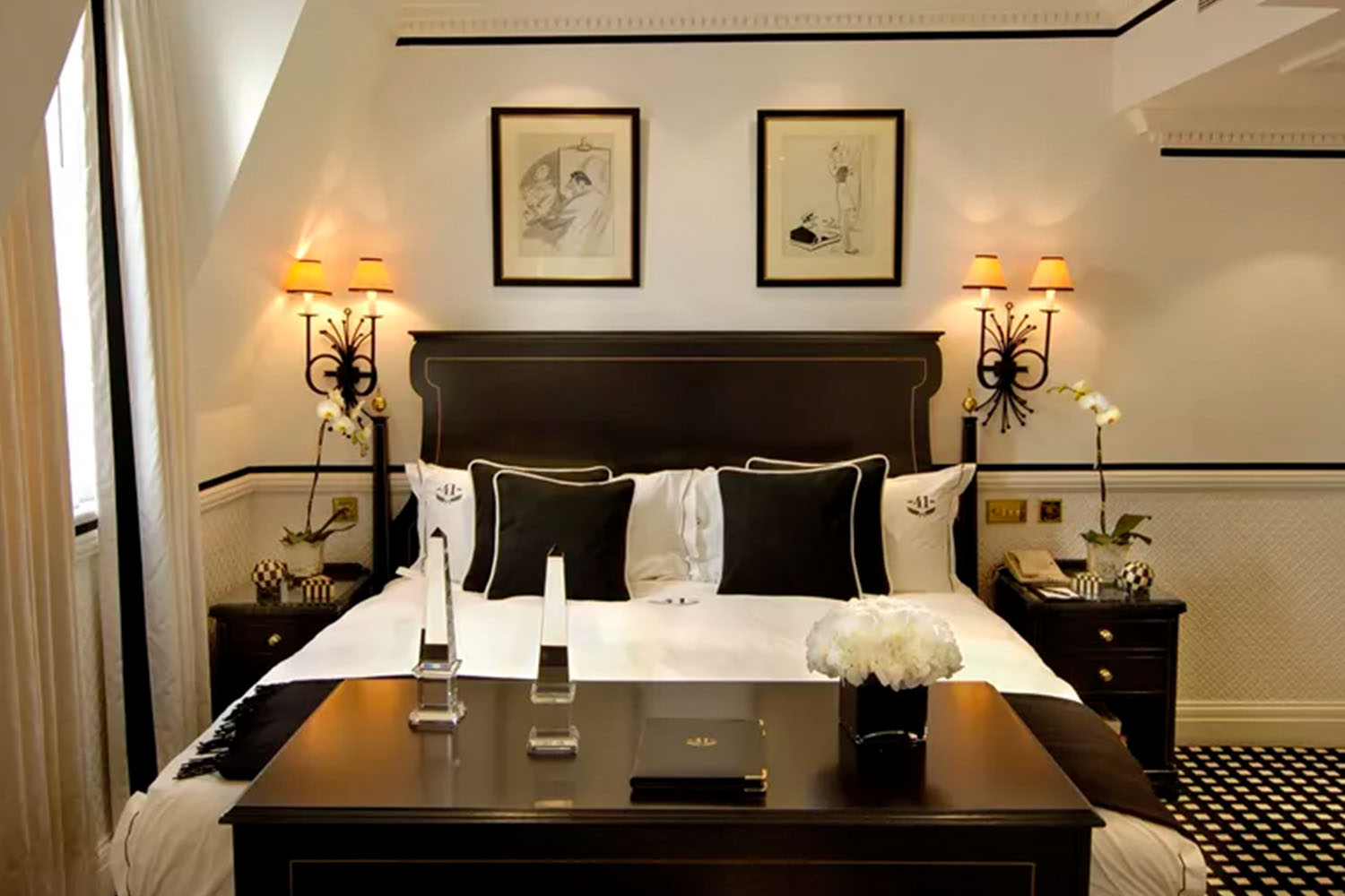 Executive Suites LuxuriaVacations