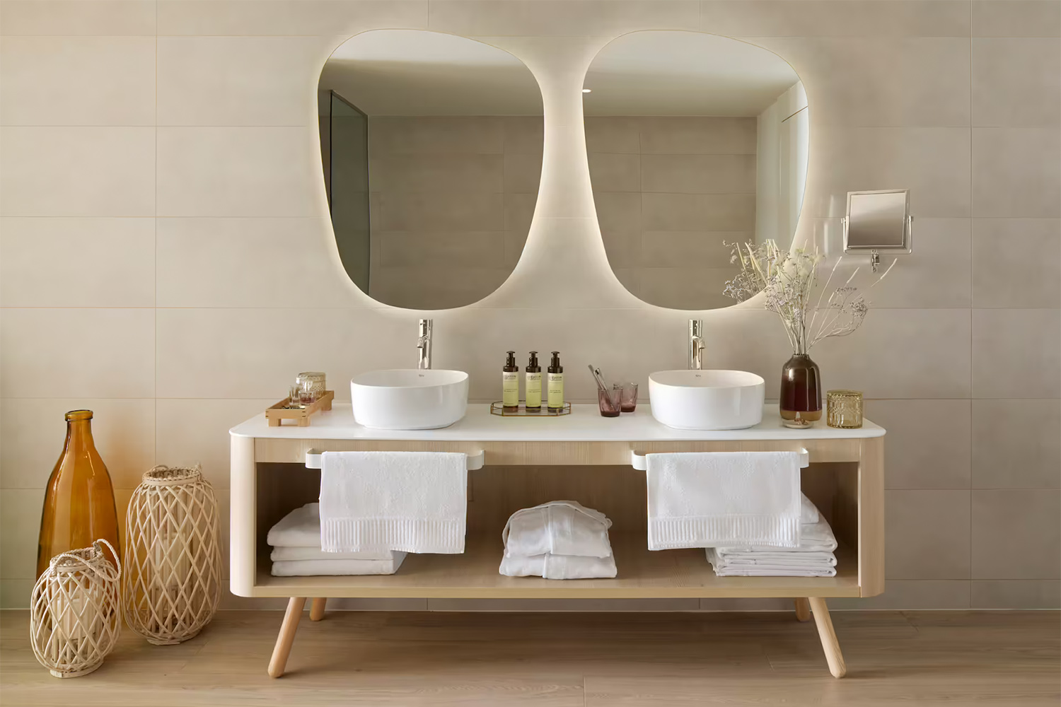 Extra ME + Junior Suite Sea View LuxuriaVacations